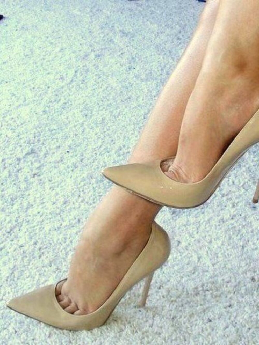 Anouk120 Nude